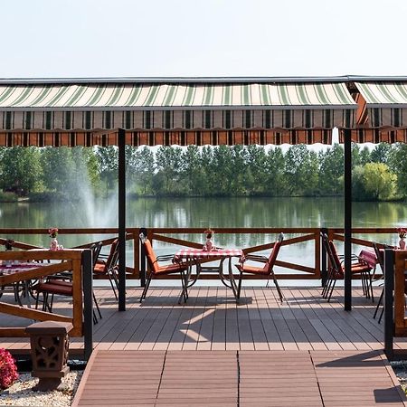 Hotel Bíbic és Tüskevár Étterem és Horgásztó Nyíregyháza Extérieur photo