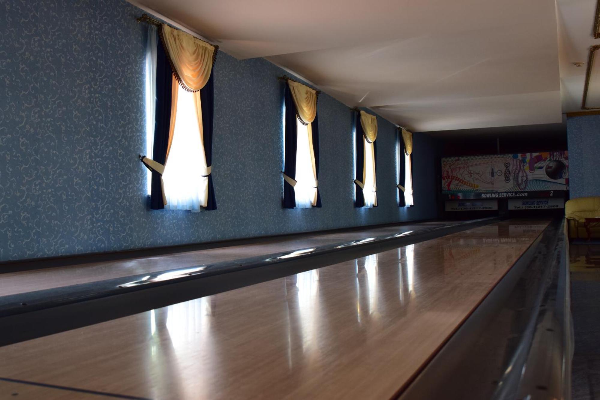 Hotel Bíbic és Tüskevár Étterem és Horgásztó Nyíregyháza Extérieur photo