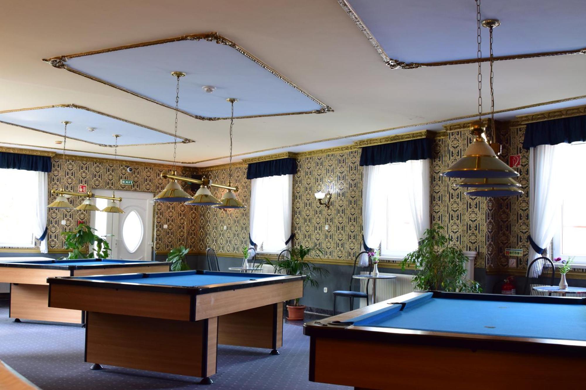 Hotel Bíbic és Tüskevár Étterem és Horgásztó Nyíregyháza Extérieur photo