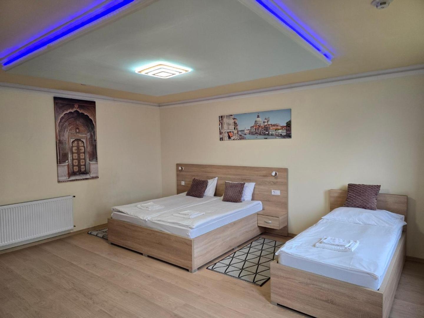 Hotel Bíbic és Tüskevár Étterem és Horgásztó Nyíregyháza Extérieur photo