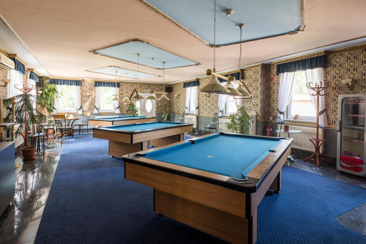 Hotel Bíbic és Tüskevár Étterem és Horgásztó Nyíregyháza Extérieur photo