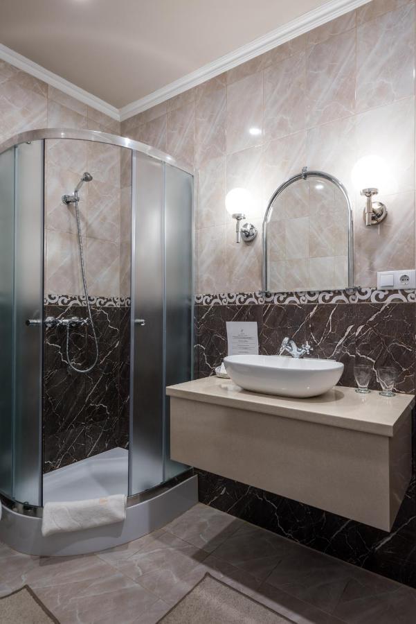 Hotel Bíbic és Tüskevár Étterem és Horgásztó Nyíregyháza Extérieur photo